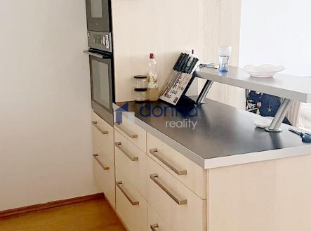 Pronájem bytu, 2+kk, 57 m²