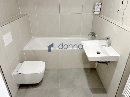 Pronájem bytu, 1+kk, 39 m²