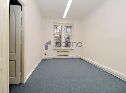 Pronájem kanceláře, 89 m²