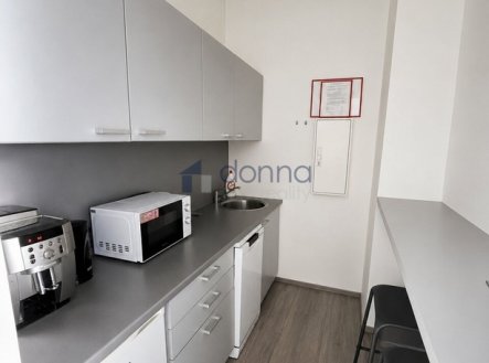Pronájem kanceláře, 45 m²