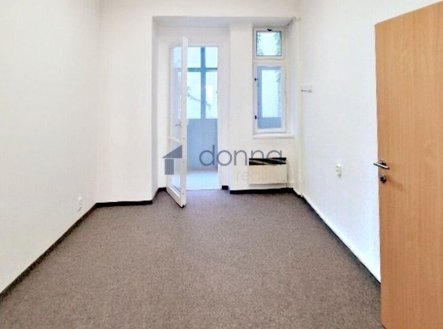 Pronájem kanceláře, 136 m²