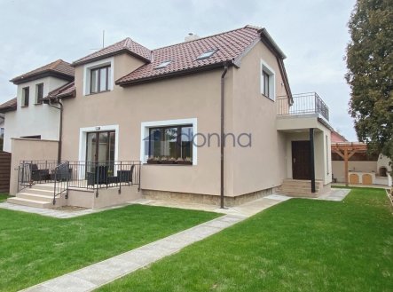 Pronájem domu/vily, 183 m², Praha – náhled fotky 3