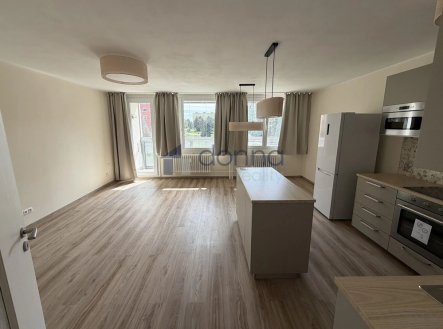 Pronájem bytu, 3+kk, 75 m²