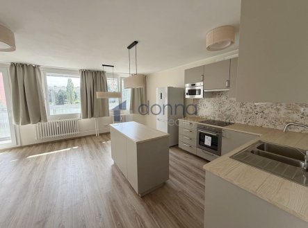 Pronájem bytu, 3+kk, 75 m²