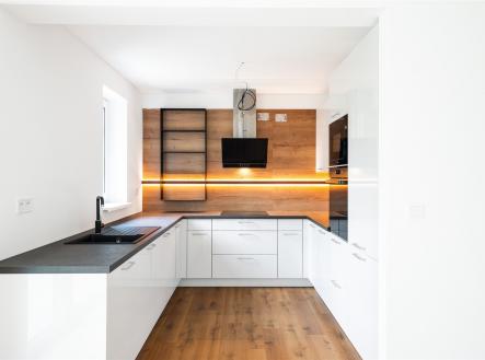 Pronájem domu/vily, 183 m²