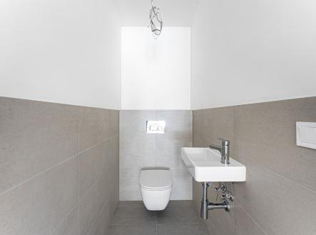 Pronájem domu/vily, 183 m²