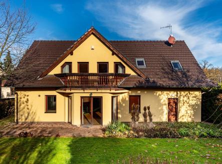 Pronájem domu/vily, 300 m²