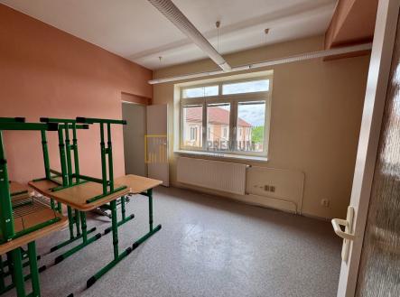 Pronájem - kanceláře, 60 m²