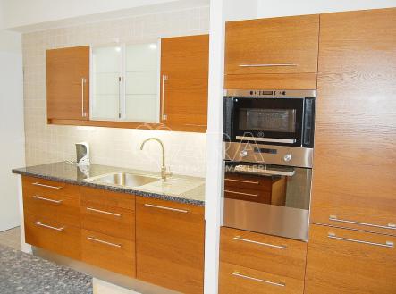 Pronájem bytu, 3+kk, 125 m²