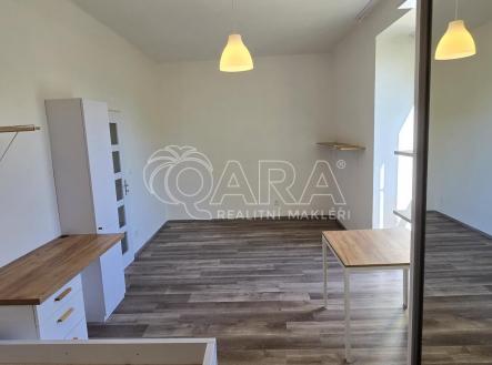 Pronájem bytu, 1+1, 38 m²