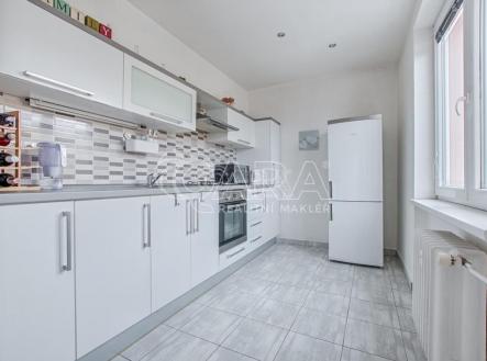 Pronájem bytu, 2+1, 55 m²