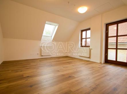 Pronájem - zemědělský objekt, 1 034 m²