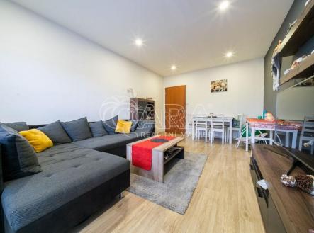 Pronájem bytu, 2+1, 63 m²