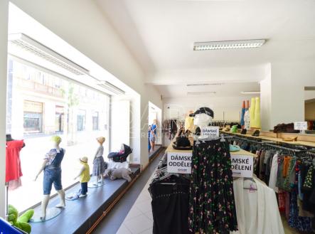 Prodej nájemního domu, 1 000 m²