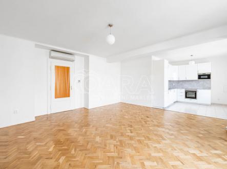 Pronájem bytu, 3+kk, 141 m²