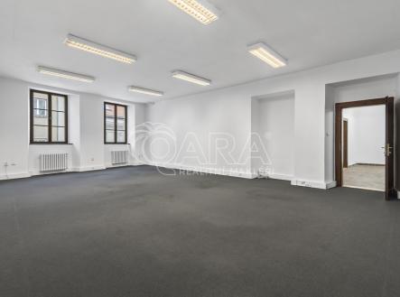 Pronájem kanceláře, 226 m²