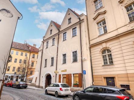 Pronájem kanceláře, 226 m²