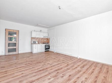 Pronájem bytu, 1+kk, 32 m²