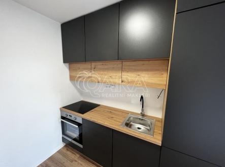 Pronájem bytu, 1+kk, 38 m²