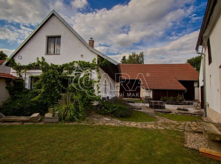 Pronájem chalupy 4+kk, 110 m2 s možností pronájmu louky a stáje