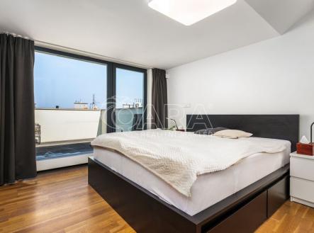 Pronájem bytu, 3+kk, 105 m²