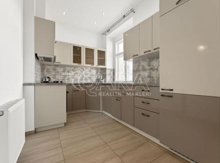 Pronájem bytu, 3+kk, 95 m²