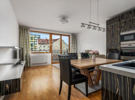 Pronájem bytu, 3+kk, 60 m²