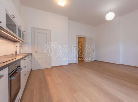 Pronájem bytu, 3+kk, 99 m²