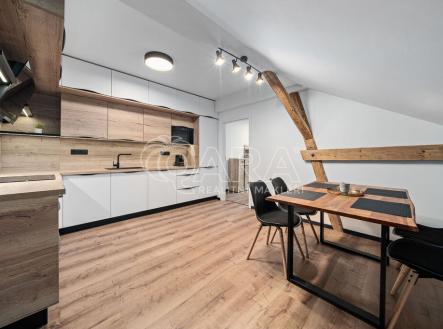 Pronájem bytu, 3+kk, 105 m²