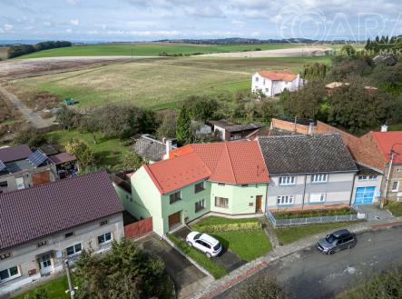 Prodej - dům/vila, 218 m²