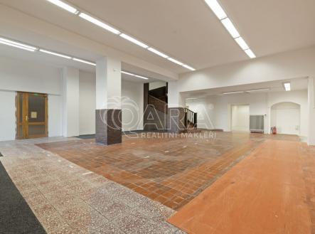 Pronájem obchodní prostory, 500 m²