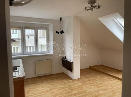 Pronájem bytu, 1+kk, 24 m²