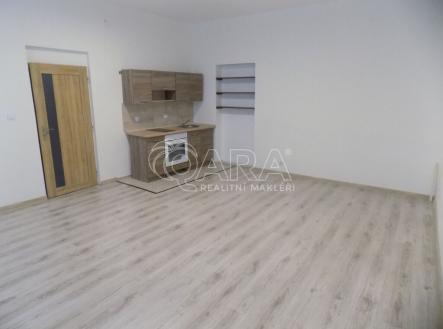 Pronájem bytu, 1+kk, 34 m²