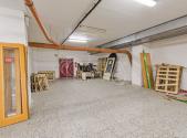 Pronájem skladovací prostor, 350 m²