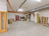 Pronájem skladovací prostor, 350 m²