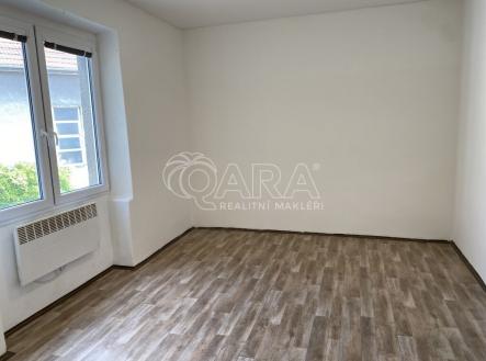 Pronájem bytu, 1+kk, 27 m²