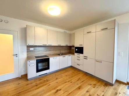 Pronájem bytu, 3+kk, 94 m²