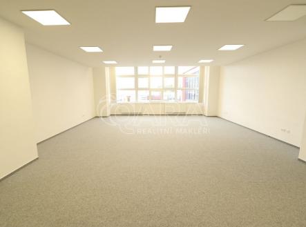 Pronájem kanceláře, 82 m²
