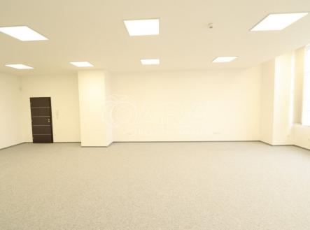 Pronájem kanceláře, 82 m²