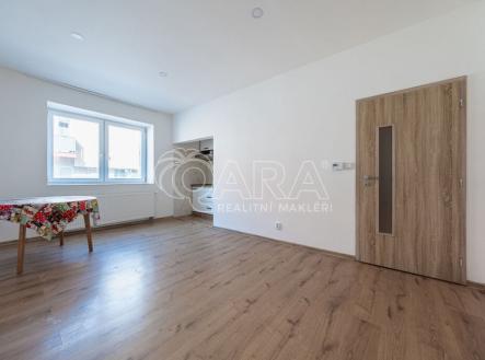 Pronájem bytu, 2+kk, 58 m²