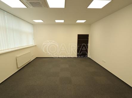 Pronájem kanceláře, 30 m²