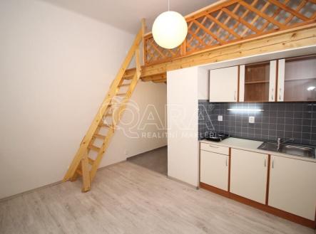 Pronájem bytu, 1+kk, 24 m²