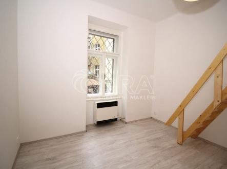 Pronájem bytu, 1+kk, 24 m²