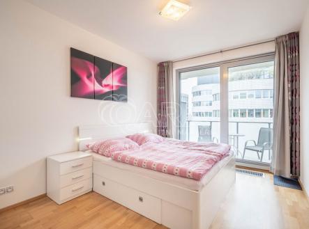 Pronájem bytu, 3+kk, 86 m²