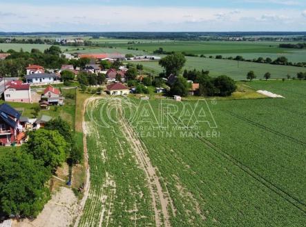 Prodej pozemku pro bydlení, 1 050 m²