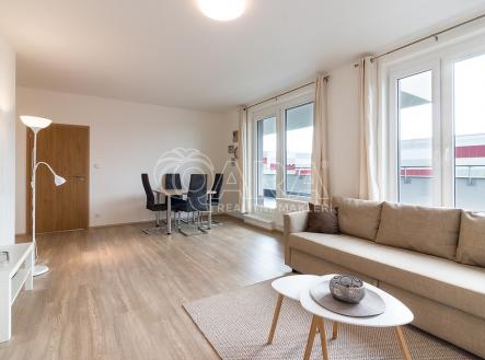 Pronájem bytu, 2+kk, 85 m²