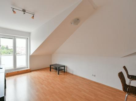 Pronájem bytu, 3+kk, 85 m²