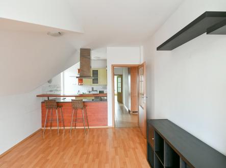 Pronájem bytu, 3+kk, 85 m²