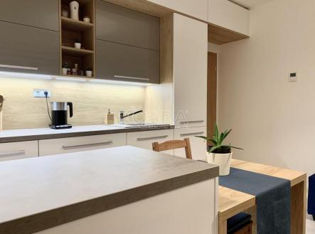 Pronájem bytu, 2+kk, 54 m²