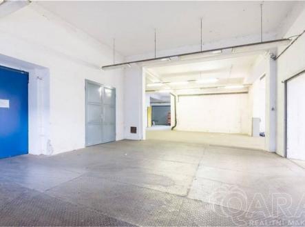 Pronájem skladu, 4 000 m²